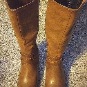 FRYE and Co Boots 9M Chestnut